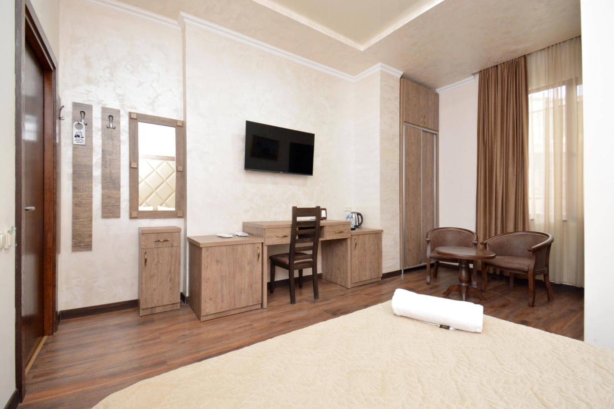 Partez Hotel Єреван Екстер'єр фото