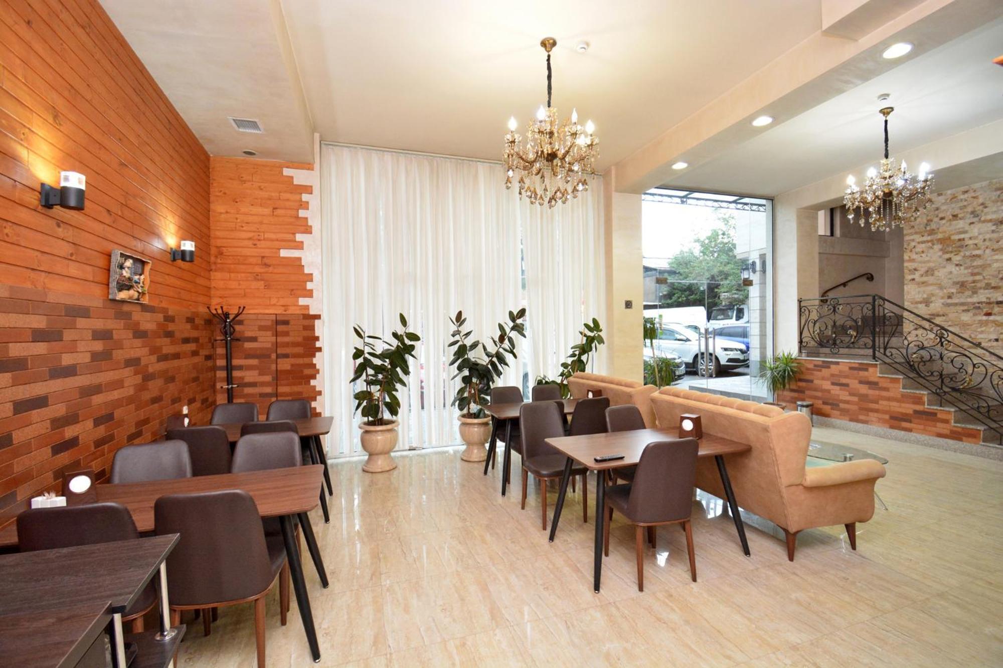 Partez Hotel Єреван Екстер'єр фото